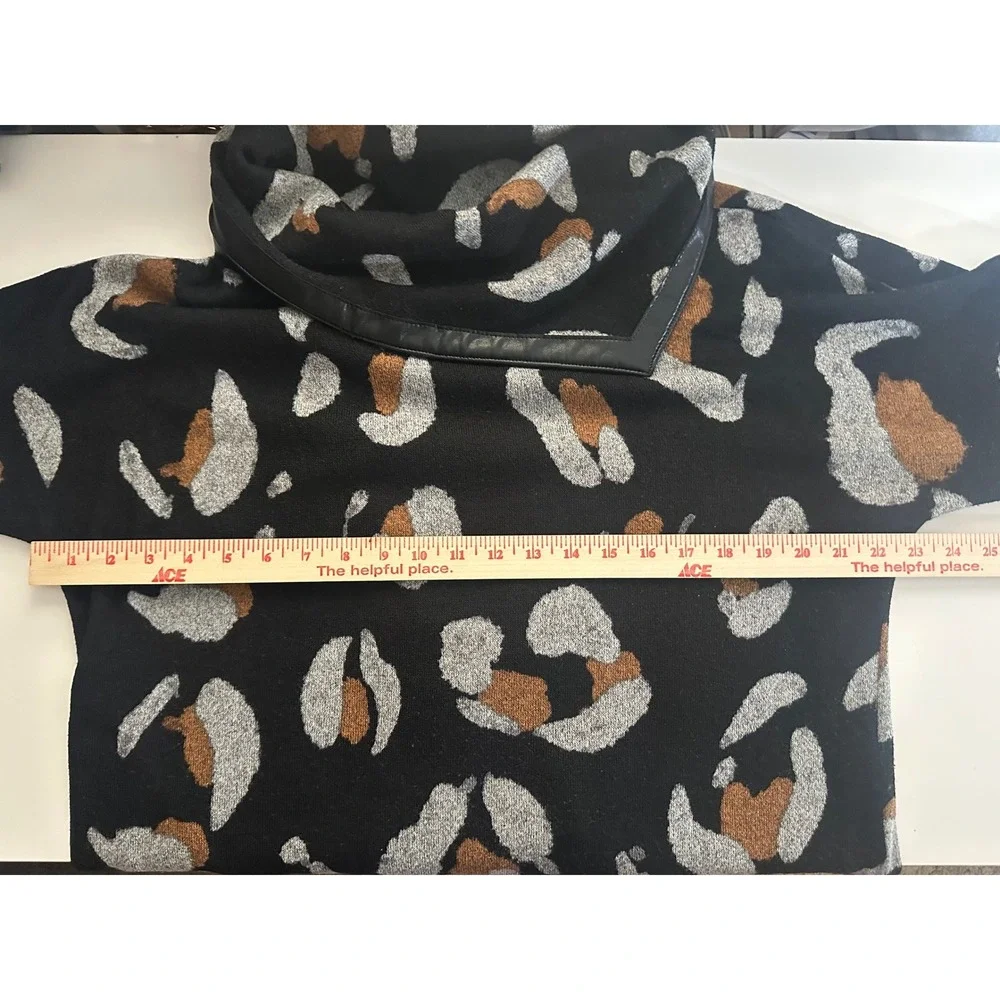 Joseph‎ Ribkoff Animal Print Cowl Neck Sweater Sz 10 Faux Leather Trim Mob Wife